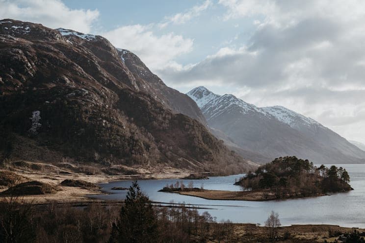 Großbritannien und Nordirland: Loch Shiel in Schottland