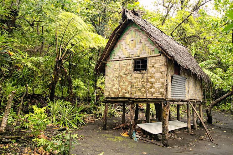 Traditionelles Haus auf der Vanuatu-Insel Efatre