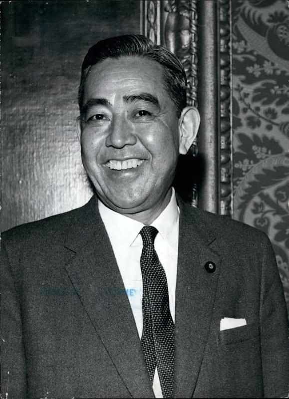 Eisaku Satō