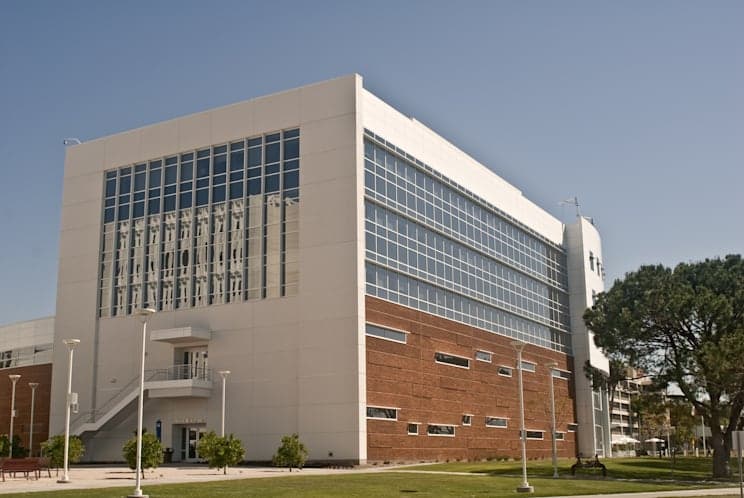 Fullerton: Mihaylo Hall